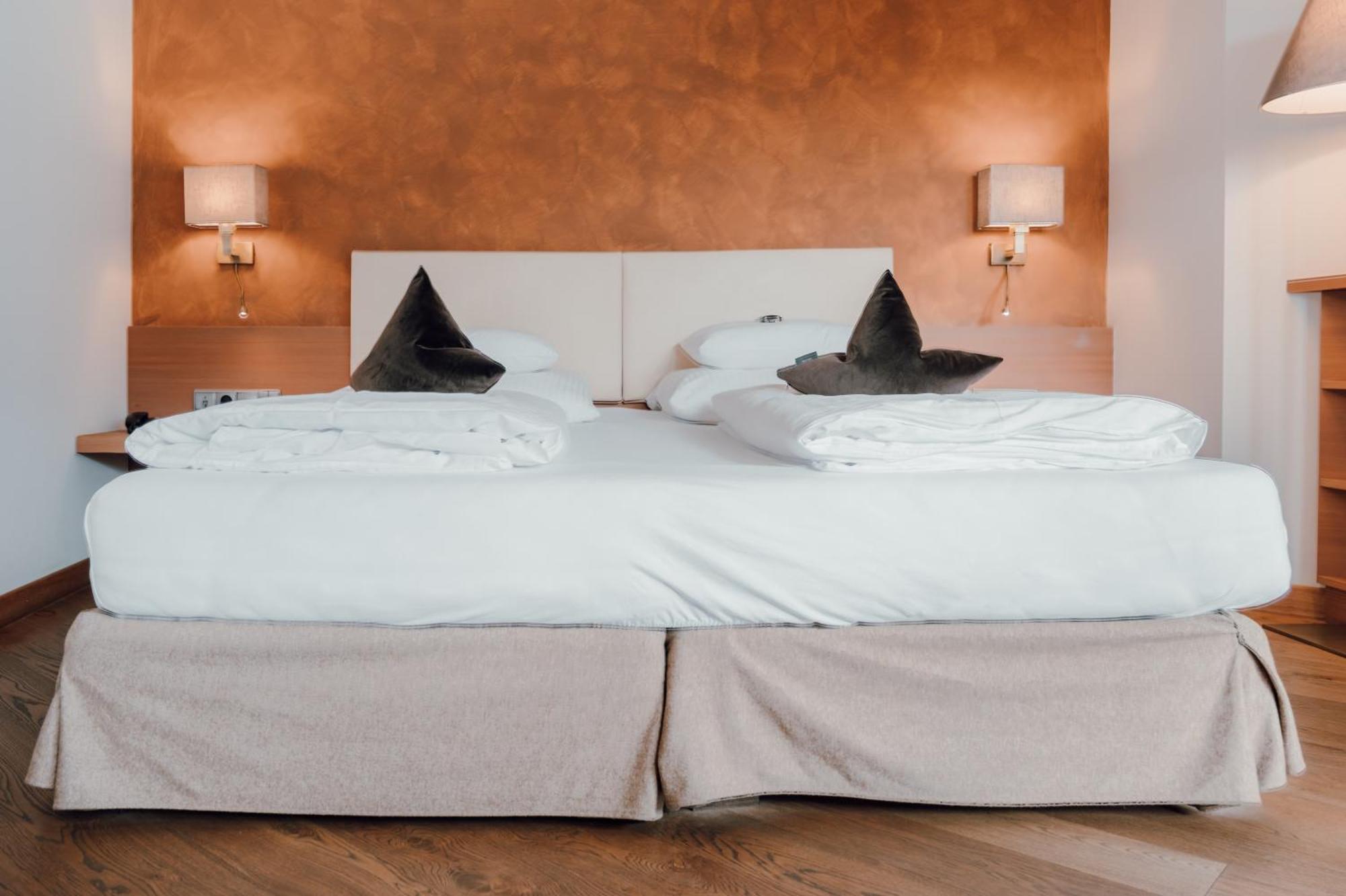 Residence Hotel Alpinum Campo Tures Esterno foto