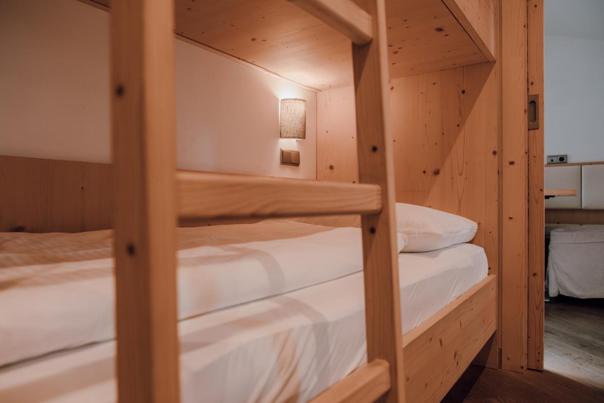 Residence Hotel Alpinum Campo Tures Esterno foto
