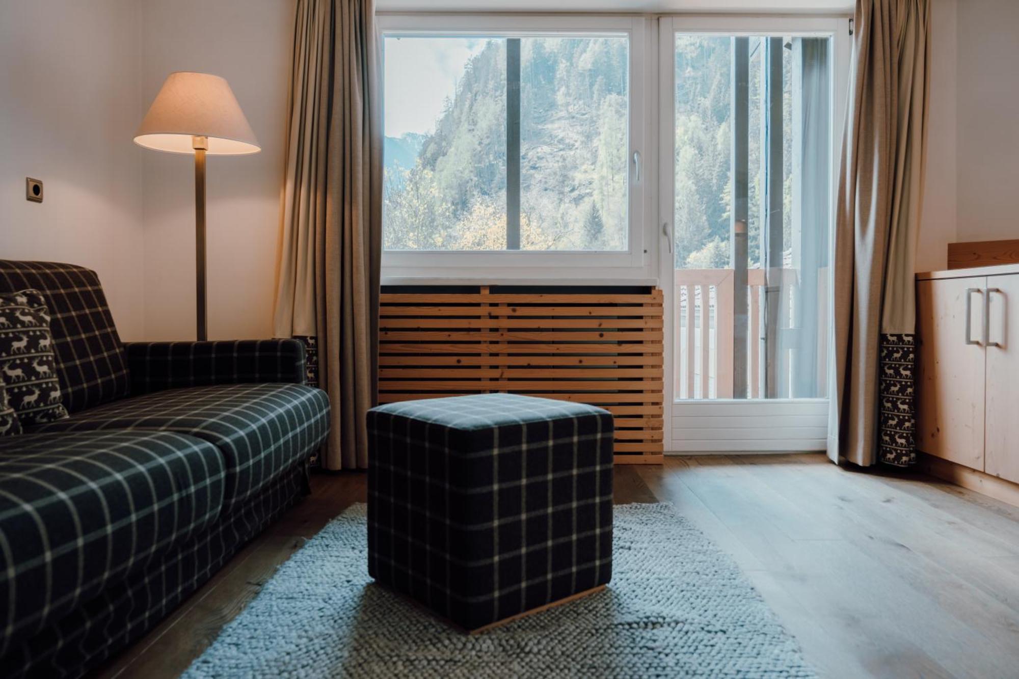 Residence Hotel Alpinum Campo Tures Esterno foto