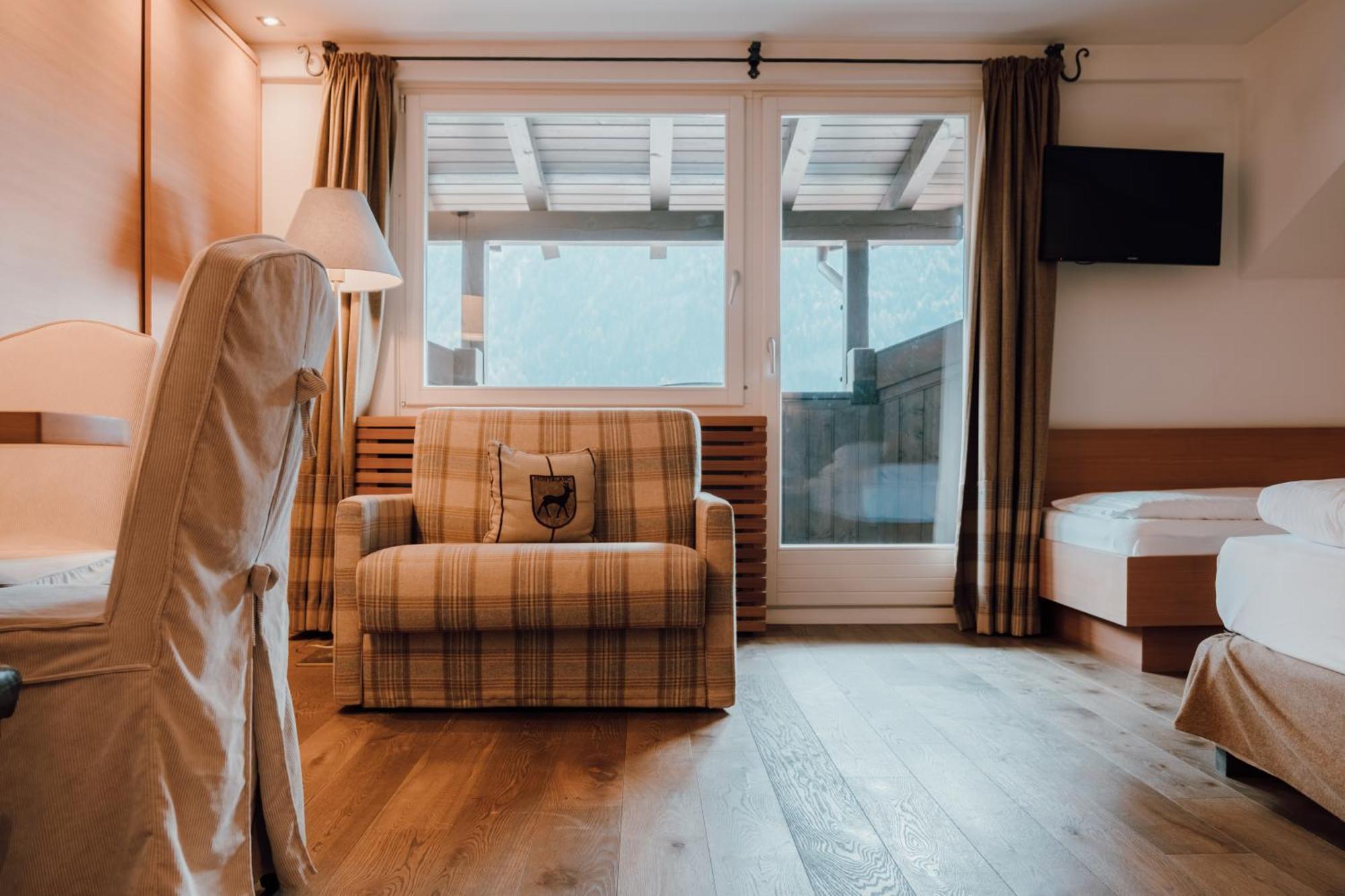 Residence Hotel Alpinum Campo Tures Esterno foto