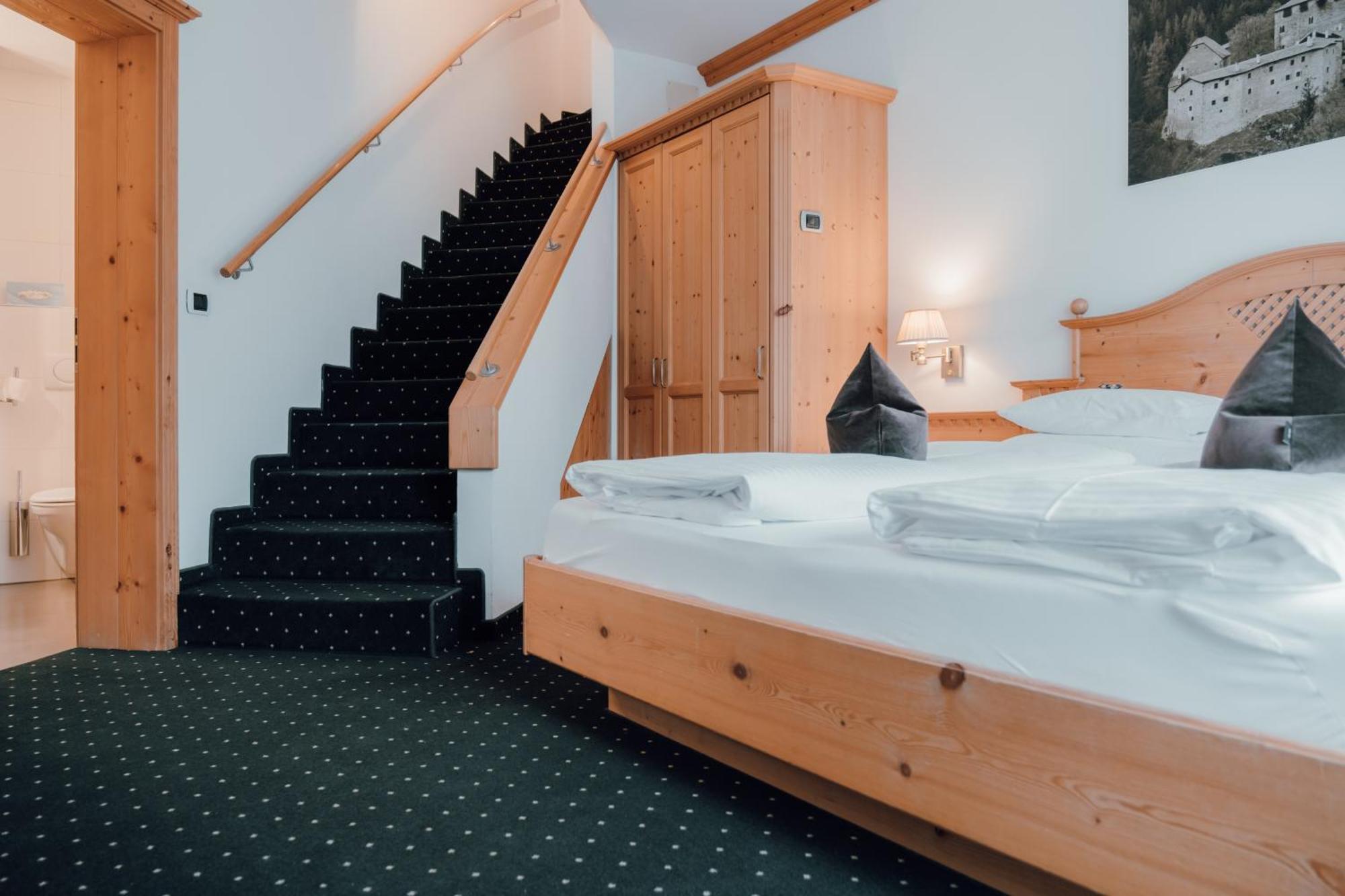Residence Hotel Alpinum Campo Tures Esterno foto